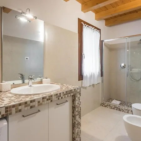 Apartment Dimora San Zeno 6, 5 Beds